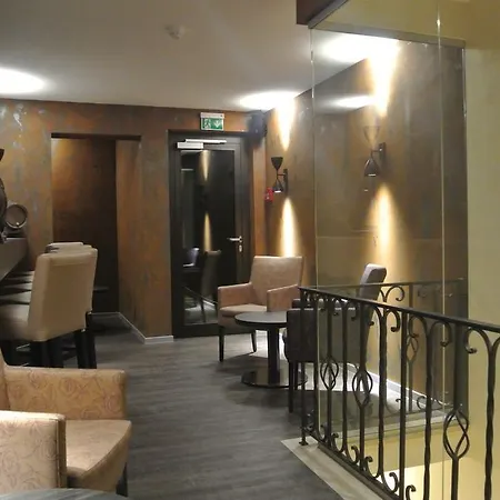 Saint Fiacre 3* בורשייד