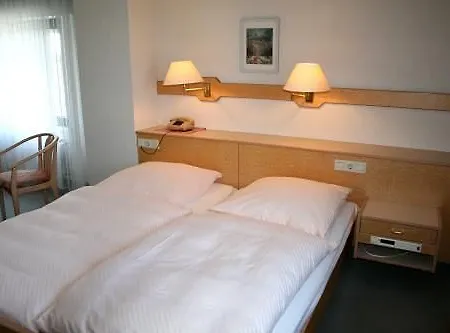 Saint Fiacre מלון 3*