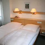 Saint Fiacre Hotel 3*