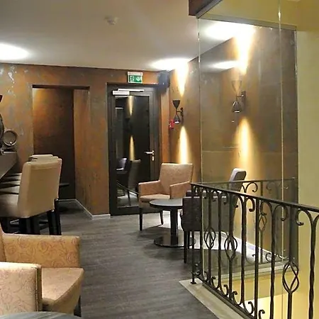 Saint Fiacre Hotel
