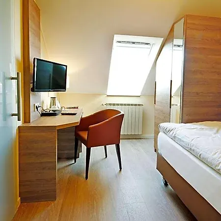 Saint Fiacre 3*