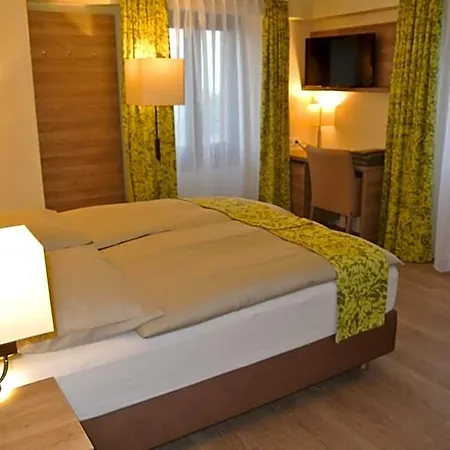 Hotel Saint Fiacre 3*