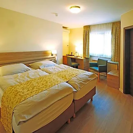 Saint Fiacre 3*