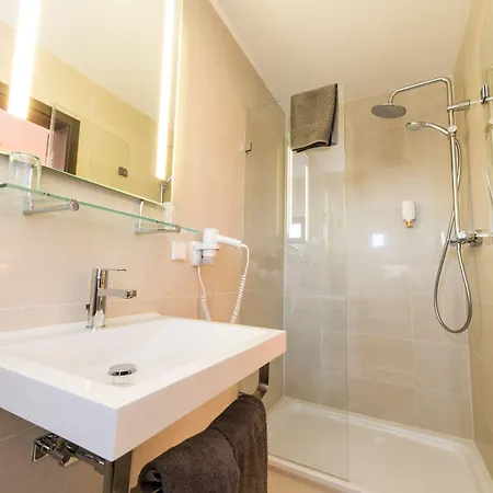 Saint Fiacre 3*