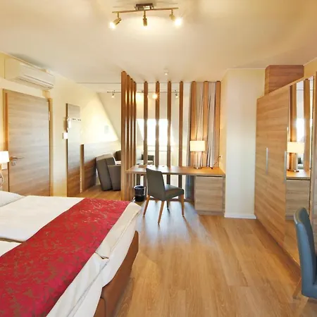 Saint Fiacre 3*