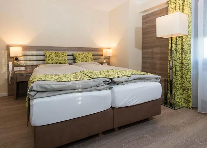 Saint Fiacre Hotel 3*