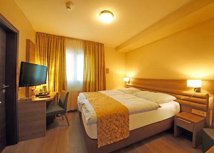 Saint Fiacre Hotel 3*